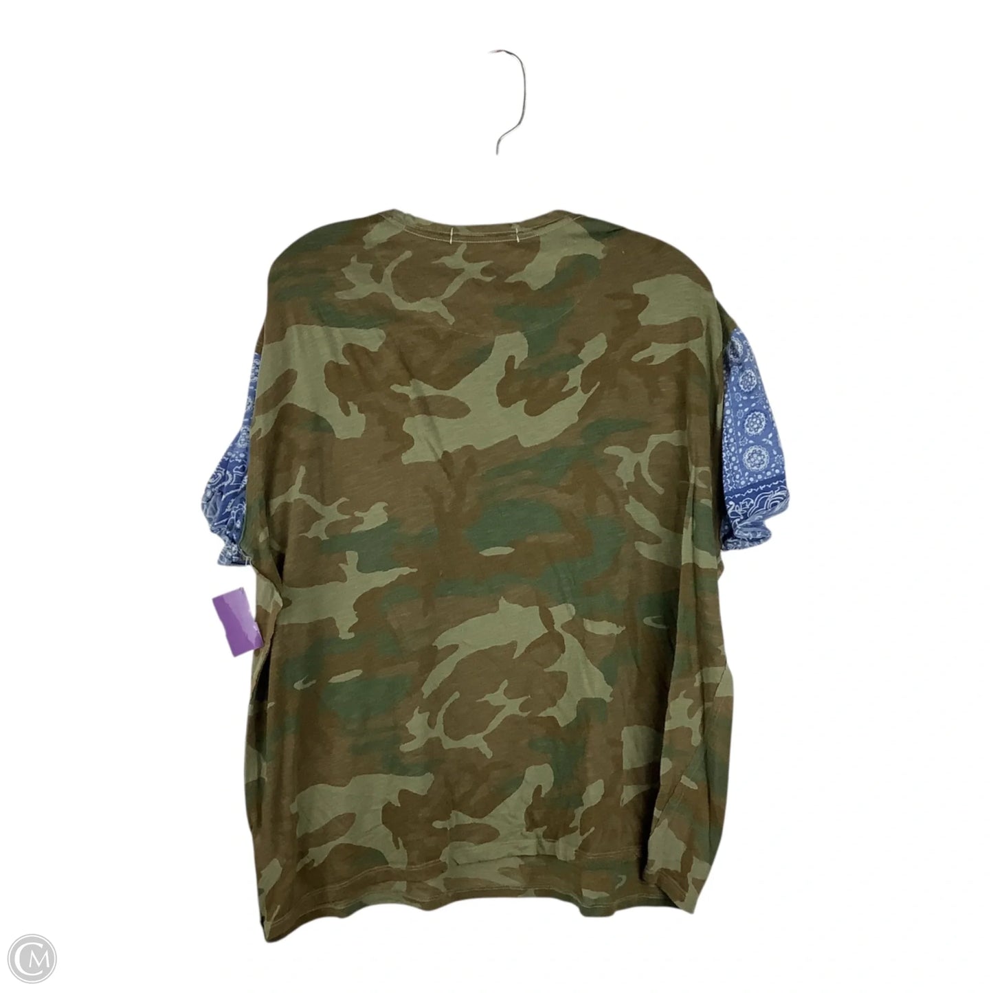 Top Short Sleeve By We The Free In Camouflage Print, Size: L