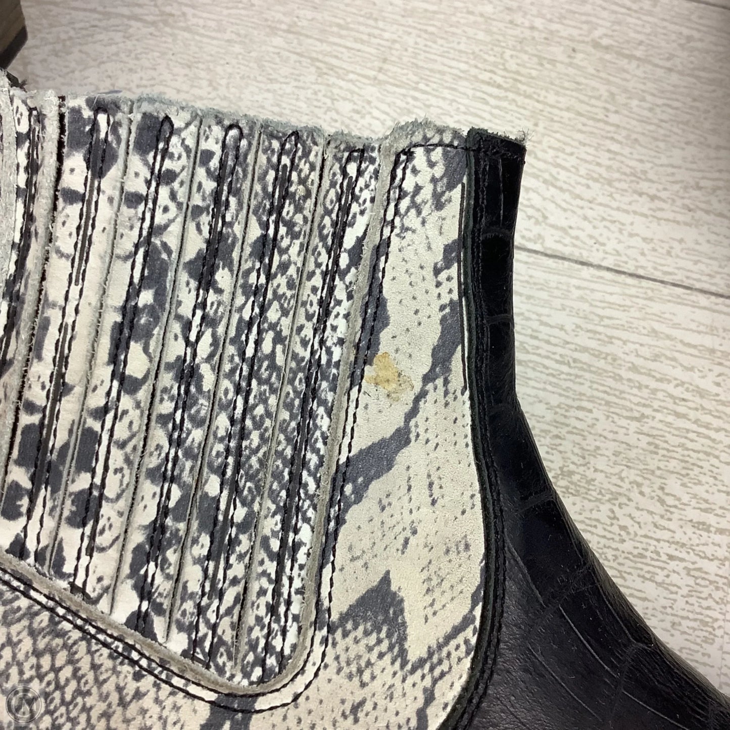 Boots Ankle Heels By Freebird In Snakeskin Print, Size: 6