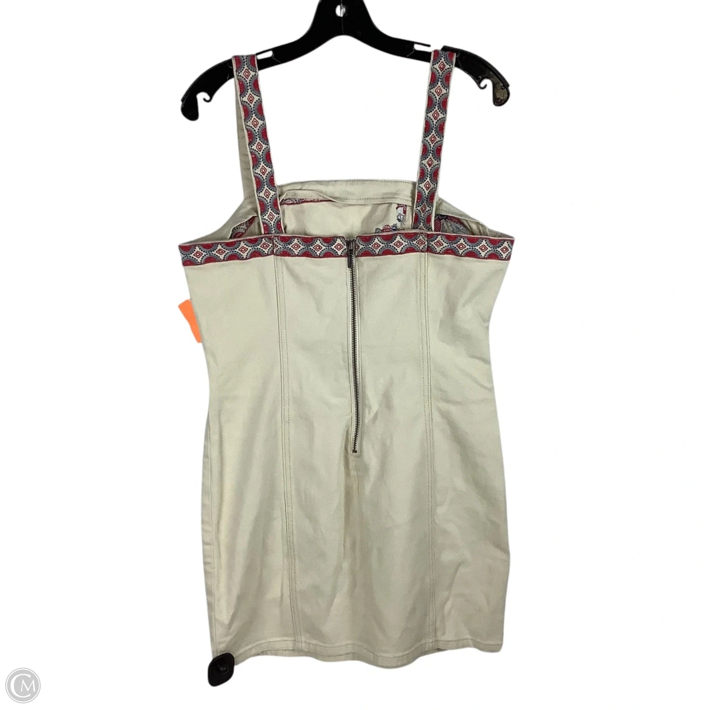 Dress Casual Short By Clothes Mentor In Cream, Size: M