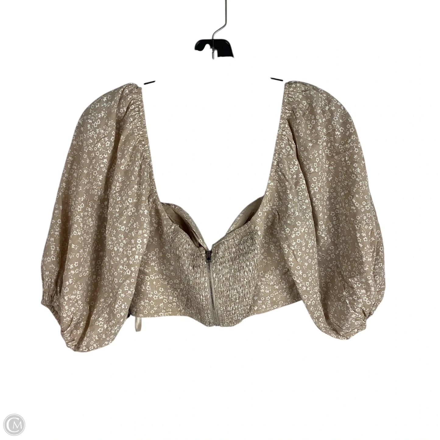 Top Short Sleeve By Clothes Mentor In Tan, Size: S