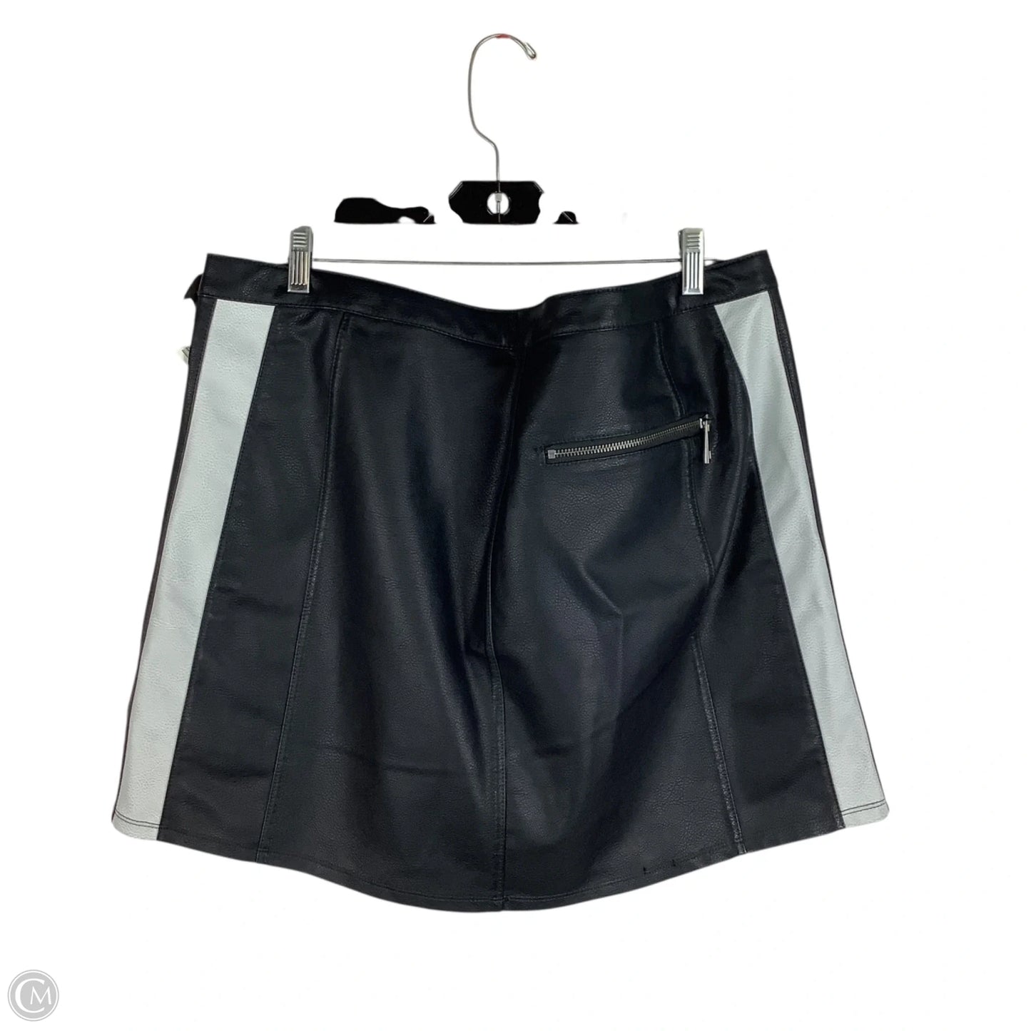 Skirt Mini & Short By Wild Fable In Black, Size: Xxl