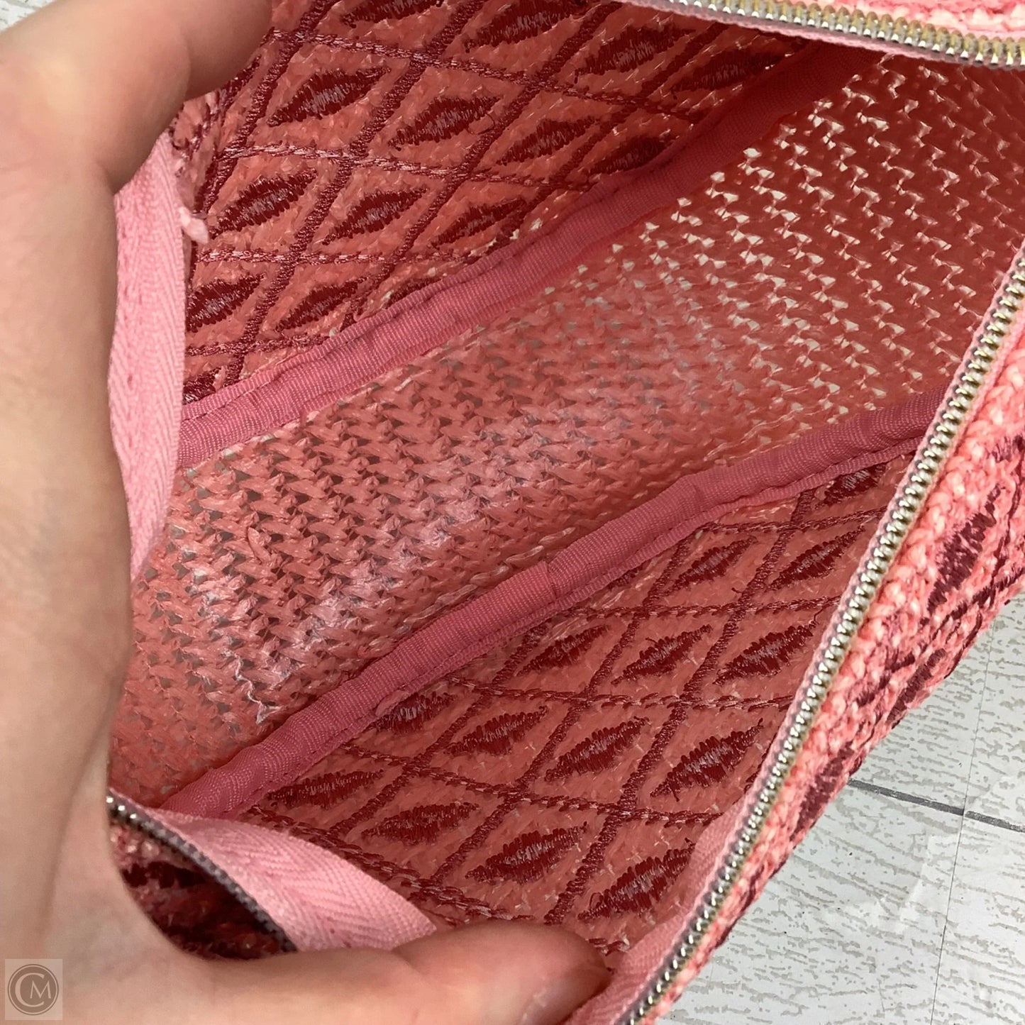 Wristlet By Clothes Mentor, Size: Medium