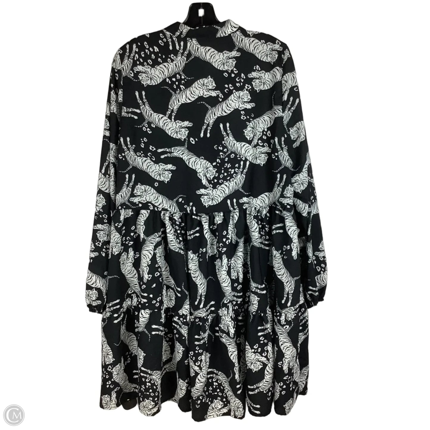 Dress Casual Short By Clothes Mentor In Black, Size: L