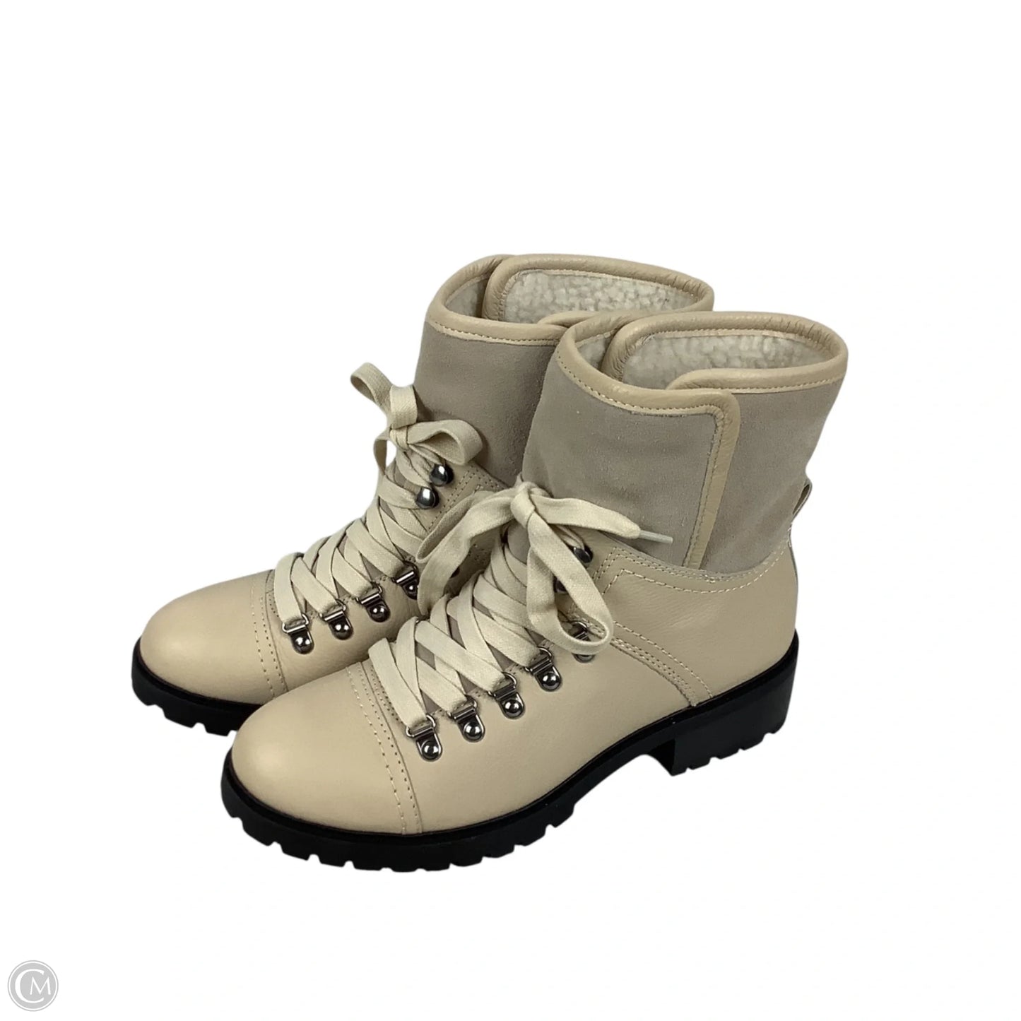 Boots Ankle Flats By Frye And Co In Cream, Size: 9