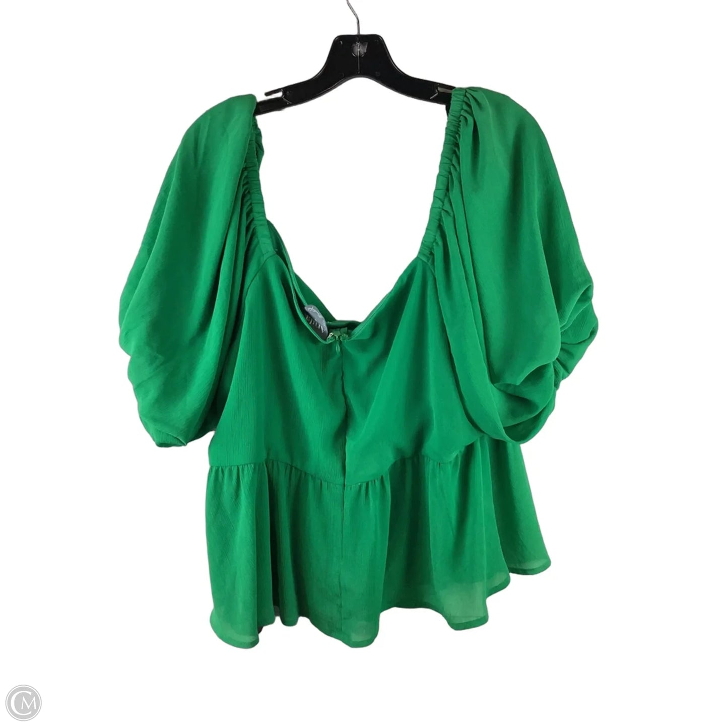 Top Short Sleeve By Arula In Green, Size: Xl