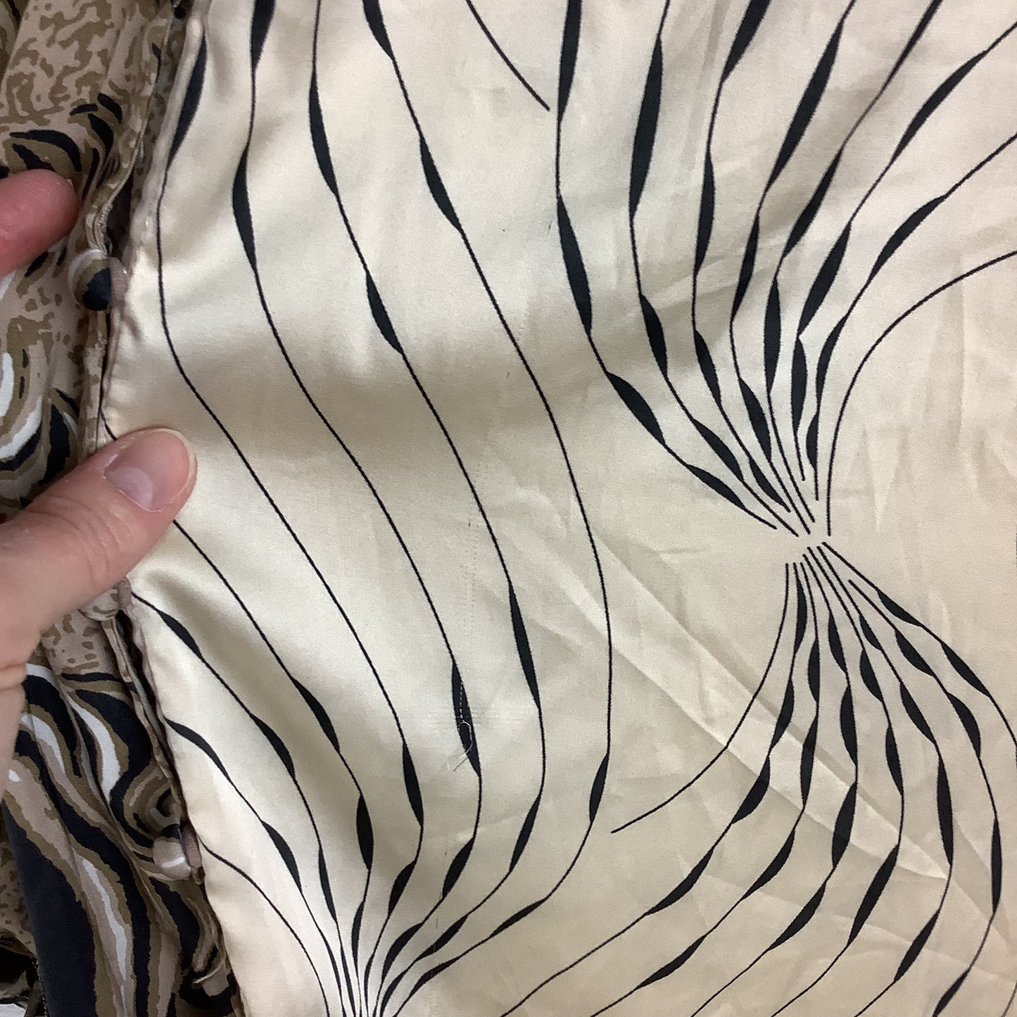Top Long Sleeve By Entro In Animal Print, Size: M