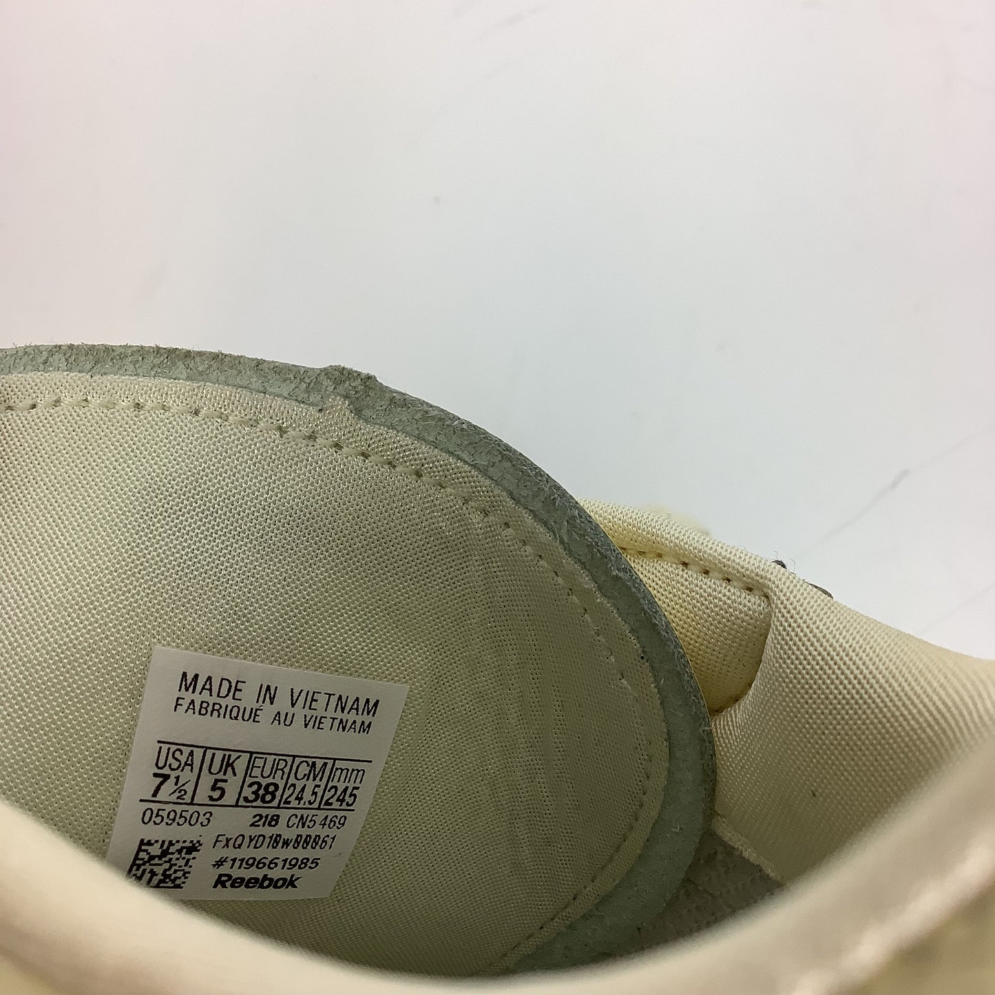 Shoes Sneakers By Reebok In Yellow, Size: 7.5