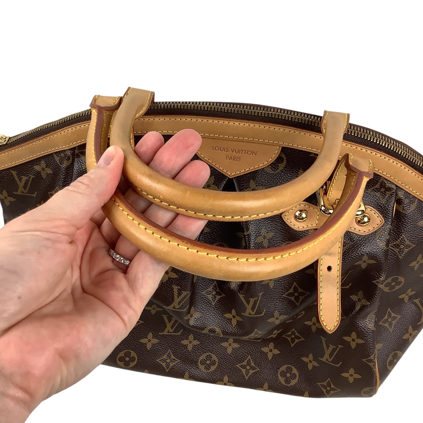 Handbag Luxury Designer By Louis Vuitton, Size: Medium