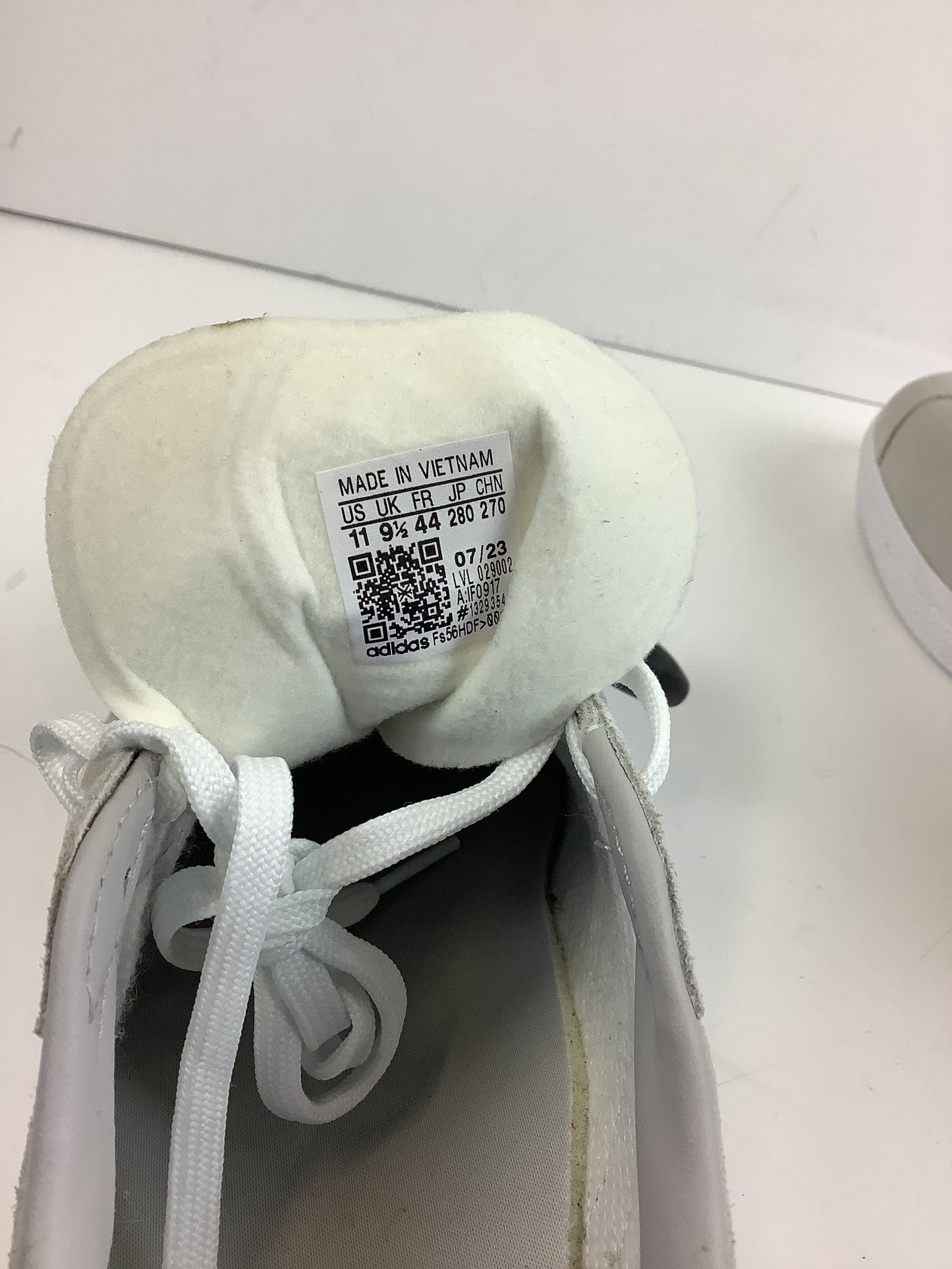 Shoes Sneakers By Adidas In Grey, Size: 11