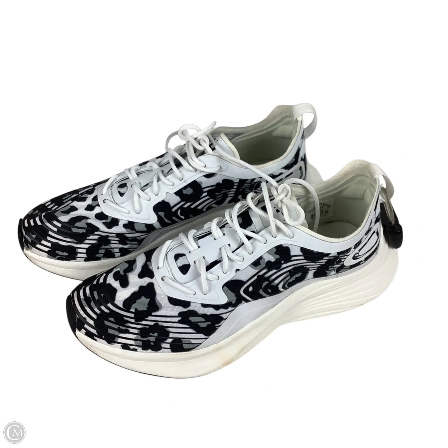 Shoes Designer By Apl In Black & White, Size: 8