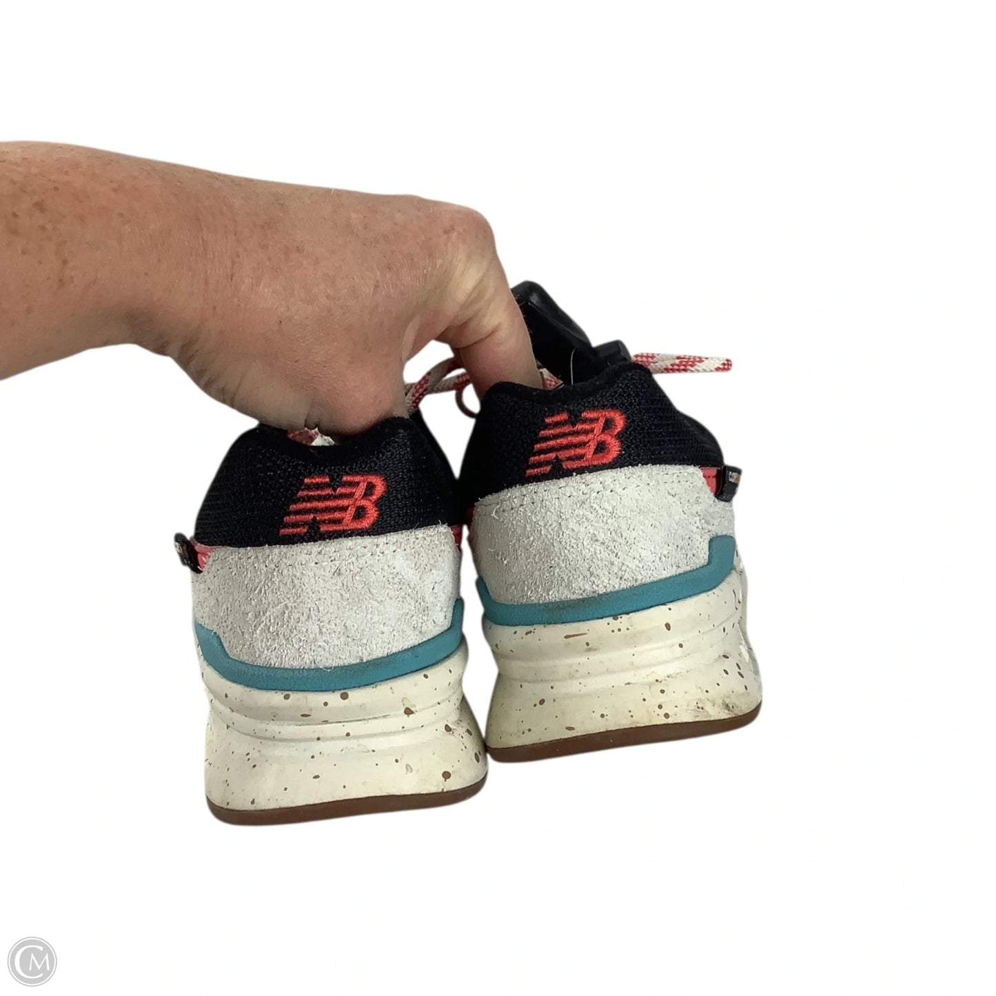 Shoes Athletic By New Balance In Cream & Pink, Size: 6.5