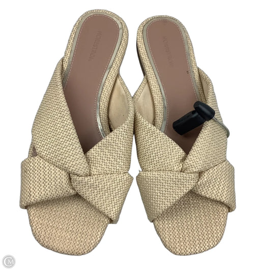 Sandals Flats By Nordstrom In Tan, Size: 9