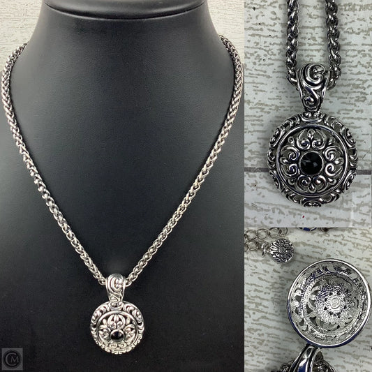 Necklace Pendant By Clothes Mentor