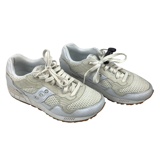 Shoes Athletic By Saucony In Cream, Size: 8