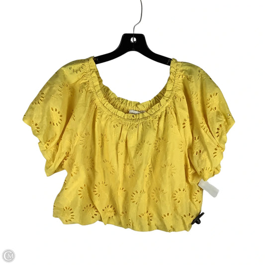 Top Short Sleeve By Clothes Mentor In Yellow, Size: L