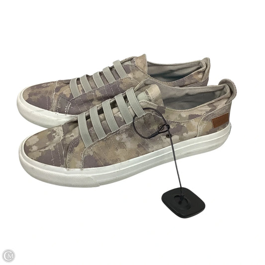 Shoes Flats By Blowfish In Camouflage Print, Size: 9