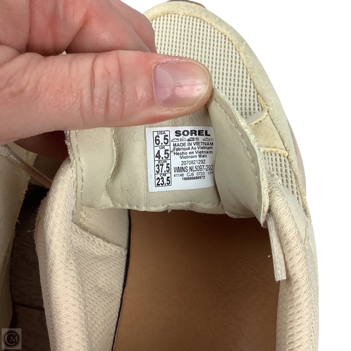 Shoes Sneakers By Sorel In Cream, Size: 6.5