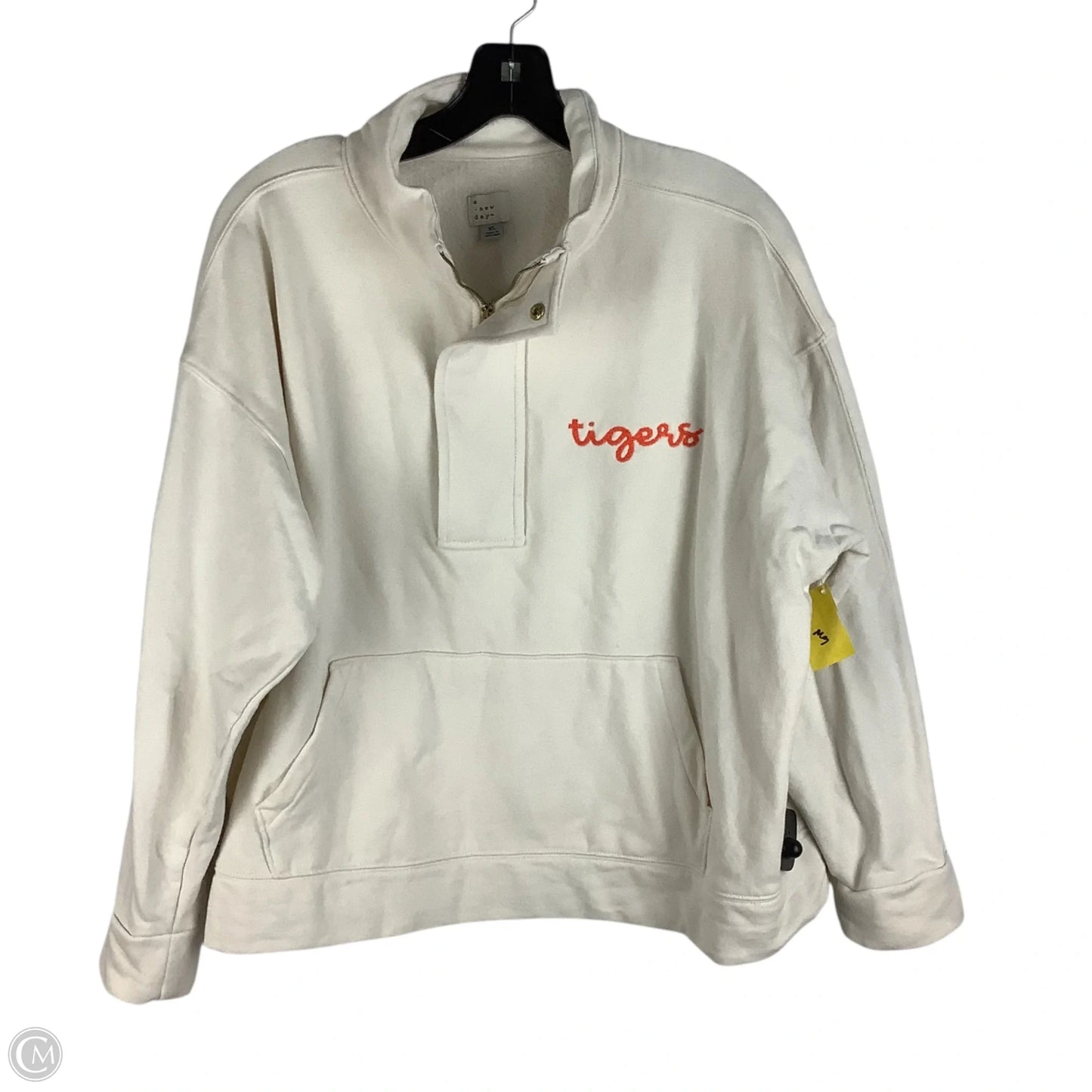 Sweatshirt Collar By A New Day In Cream, Size: Xl