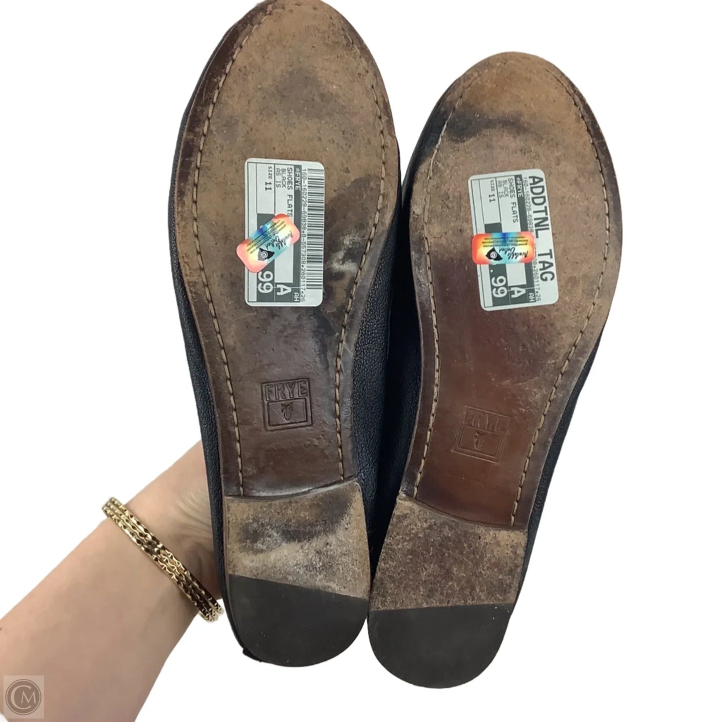 Shoes Flats By Frye In Black, Size: 11