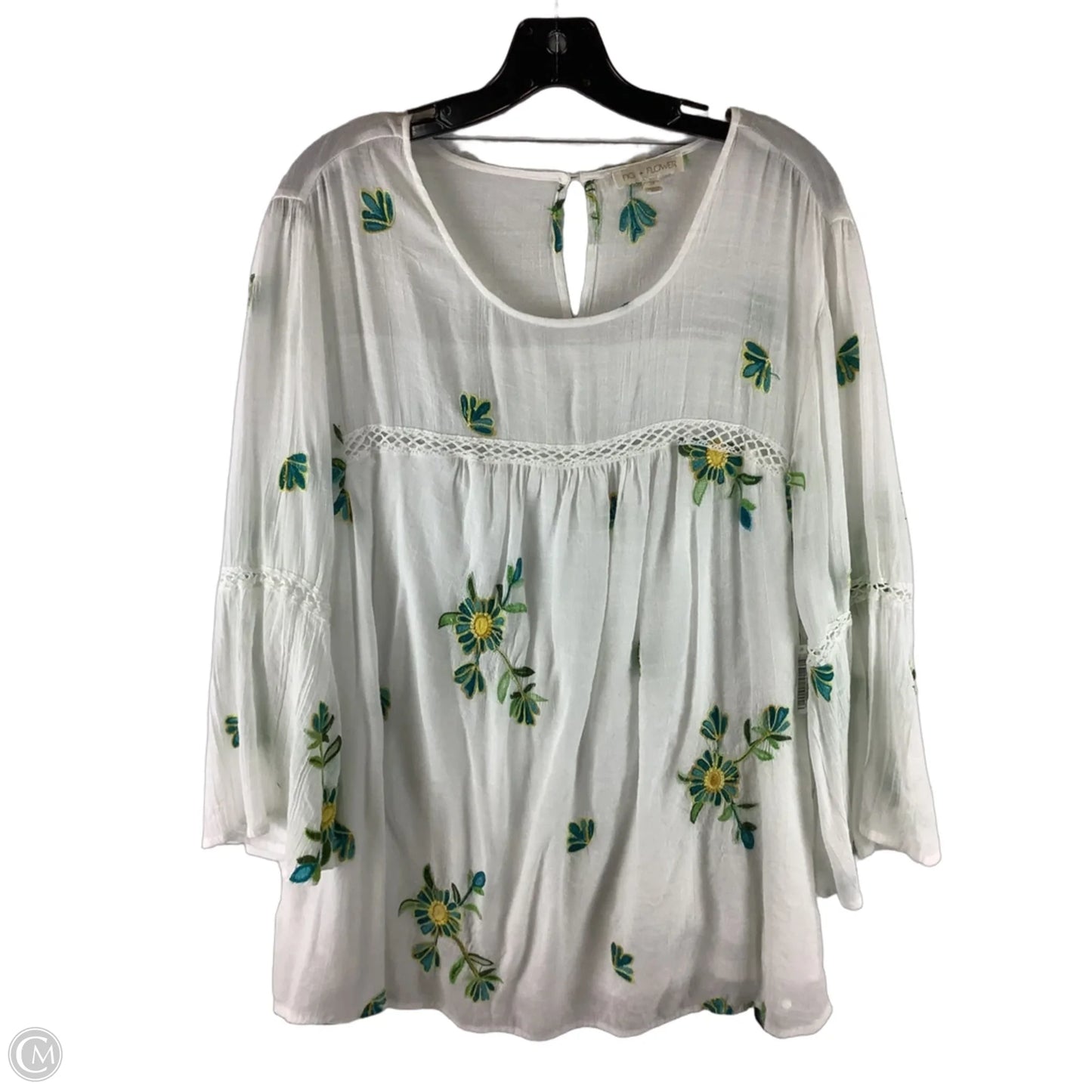 Top Short Sleeve By Clothes Mentor In White, Size: 3x
