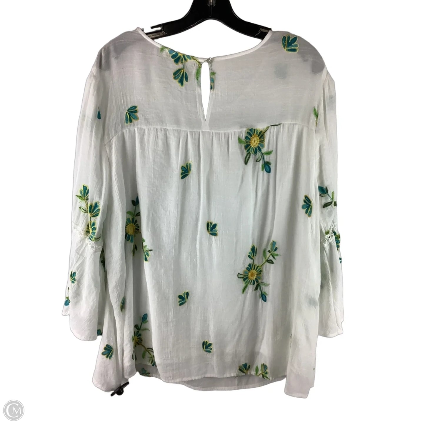 Top Short Sleeve By Clothes Mentor In White, Size: 3x