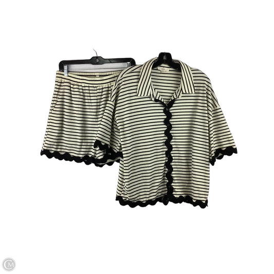 Shorts Set By Entro In Striped Pattern, Size: M