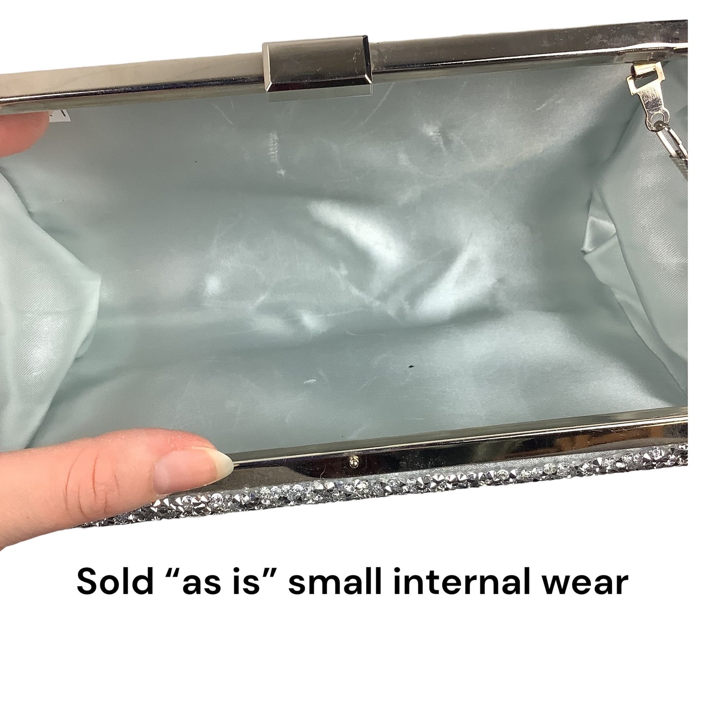 Clutch By Clothes Mentor  Size: Small