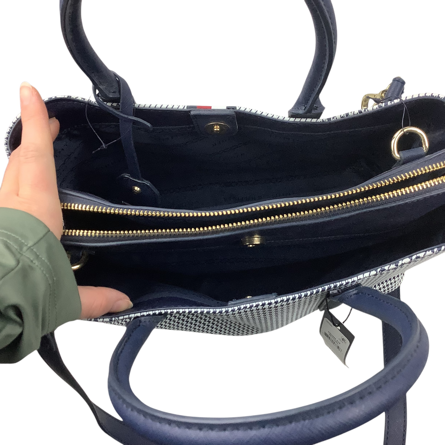 Handbag By Tommy Hilfiger  Size: Large