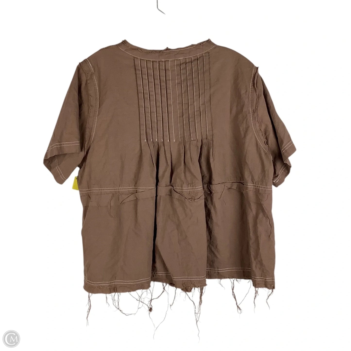 Top Short Sleeve By Chicsoul In Brown, Size: 1x