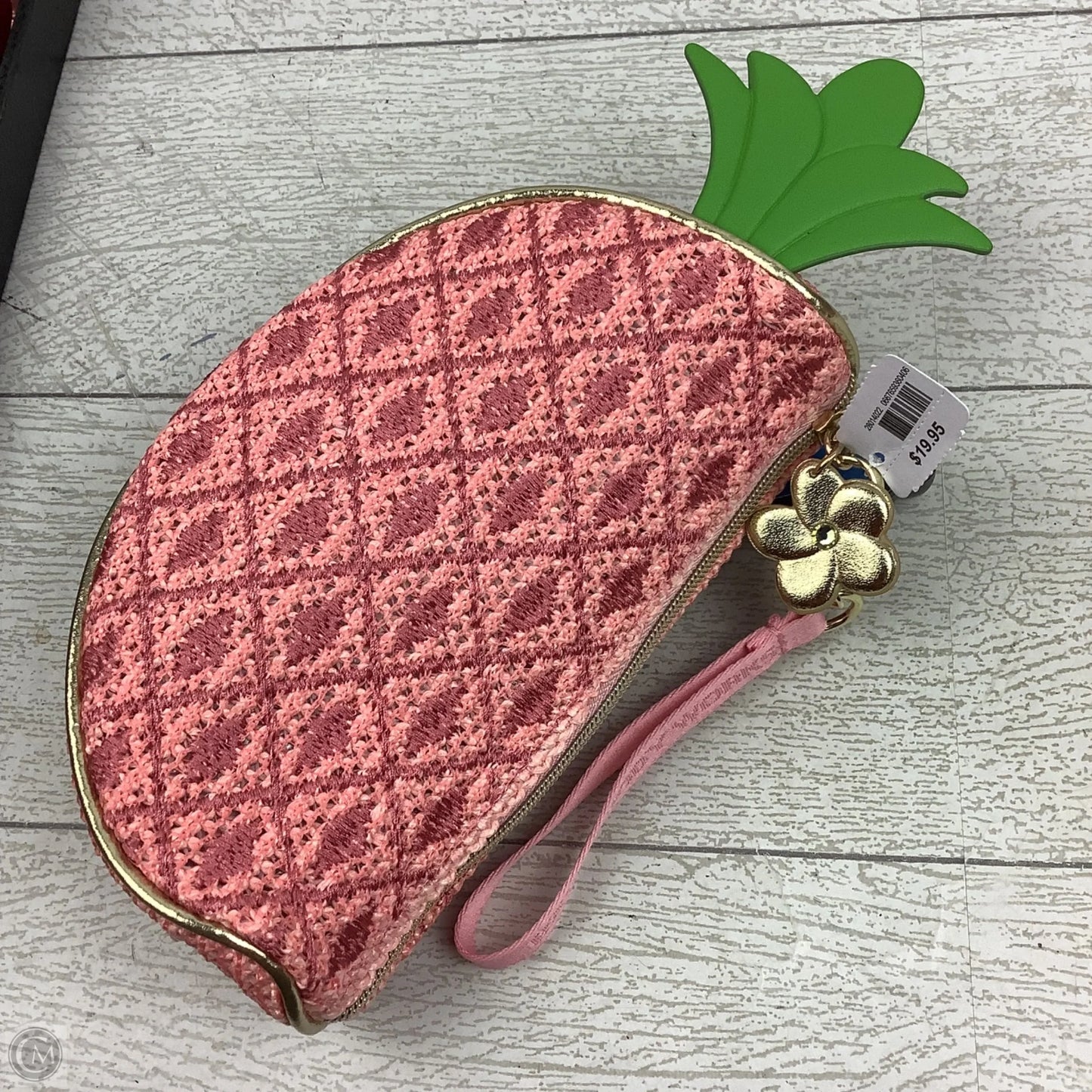 Wristlet By Clothes Mentor, Size: Medium