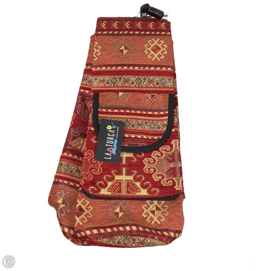 Crossbody By Clothes Mentor, Size: Medium