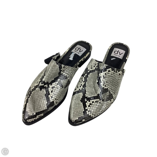 Sandals Flats By Dolce Vita In Snakeskin Print, Size: 7.5