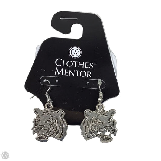 Earrings Dangle/drop By Clothes Mentor