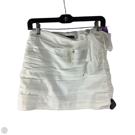 Skirt Mini & Short By Abercrombie And Fitch In White, Size: S