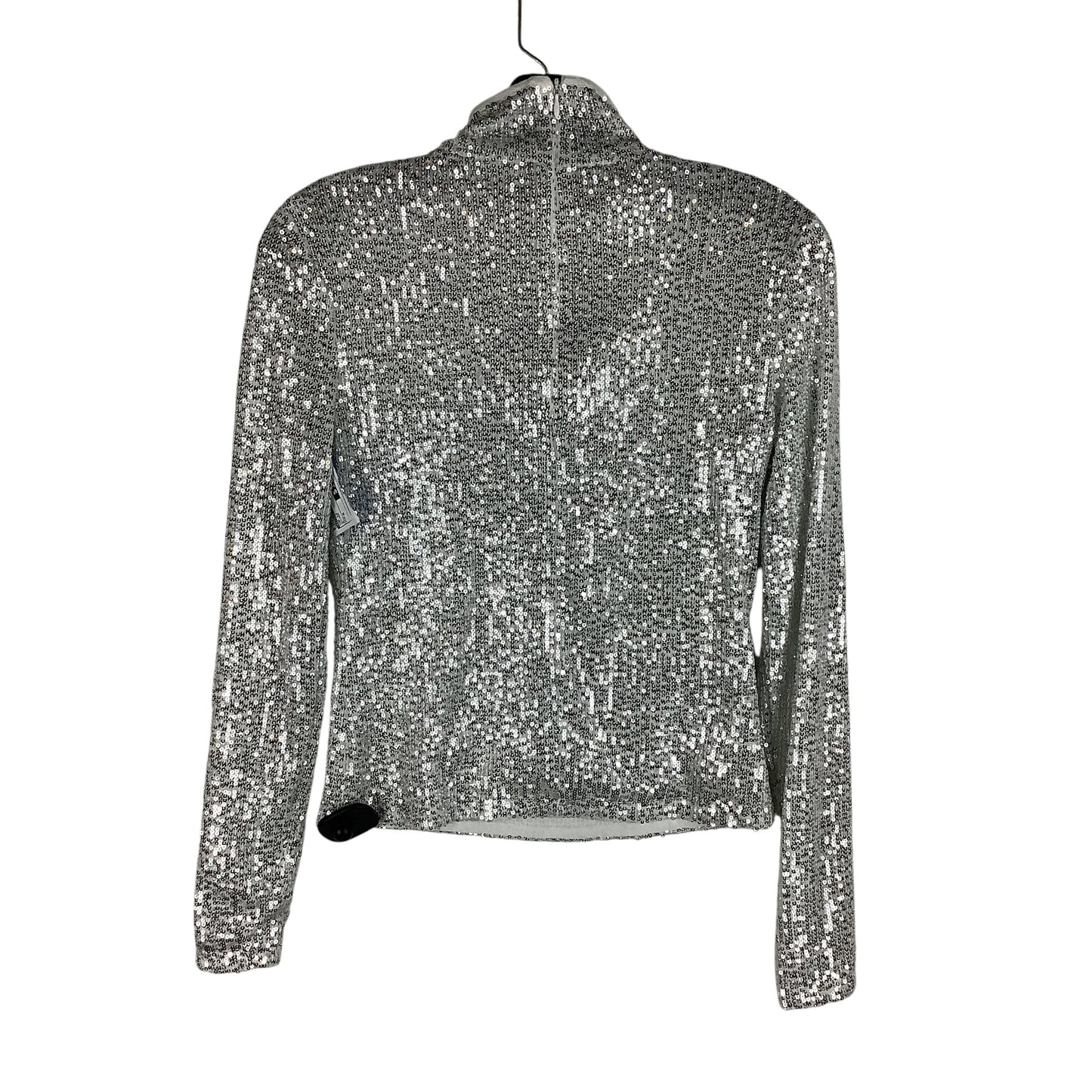 Top Long Sleeve By Elodie In Silver, Size: M