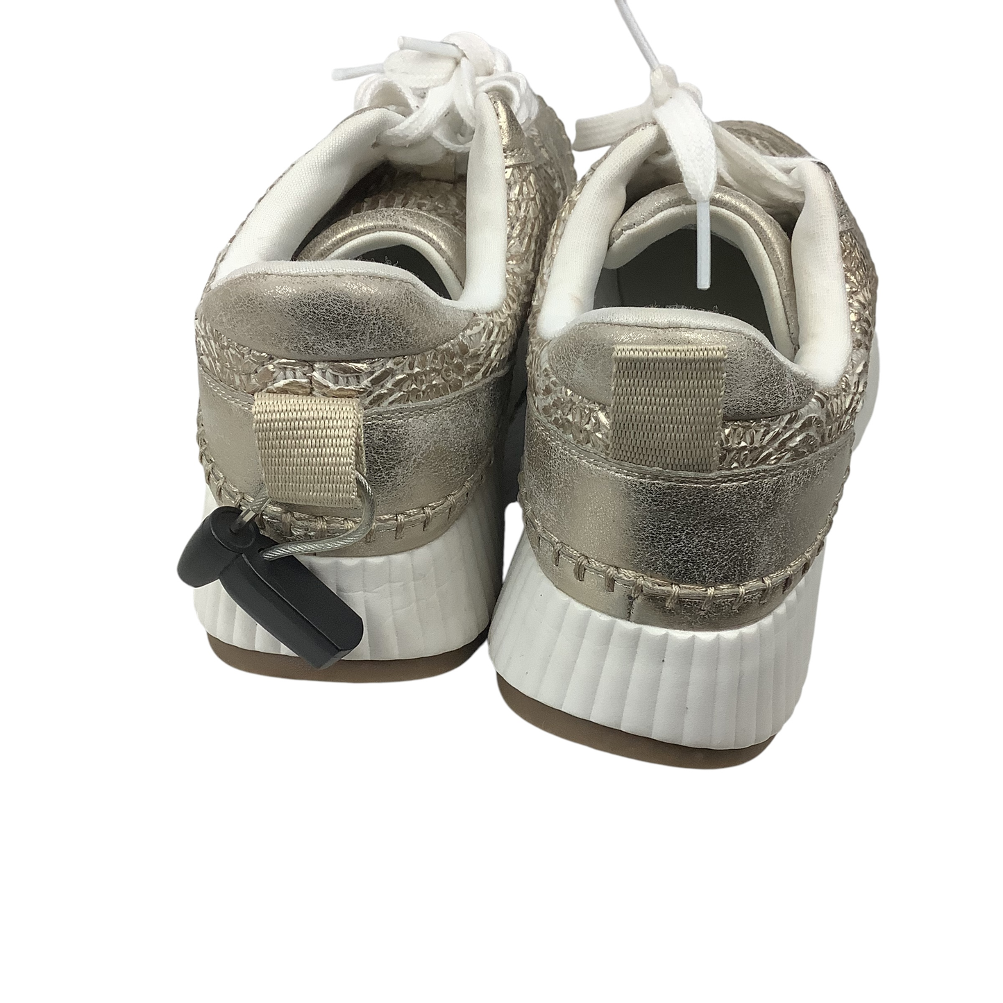 Shoes Sneakers By Universal Thread  Size: 6.5