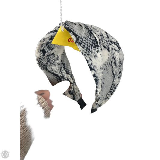 Hair Accessory By Clothes Mentor, Size:
