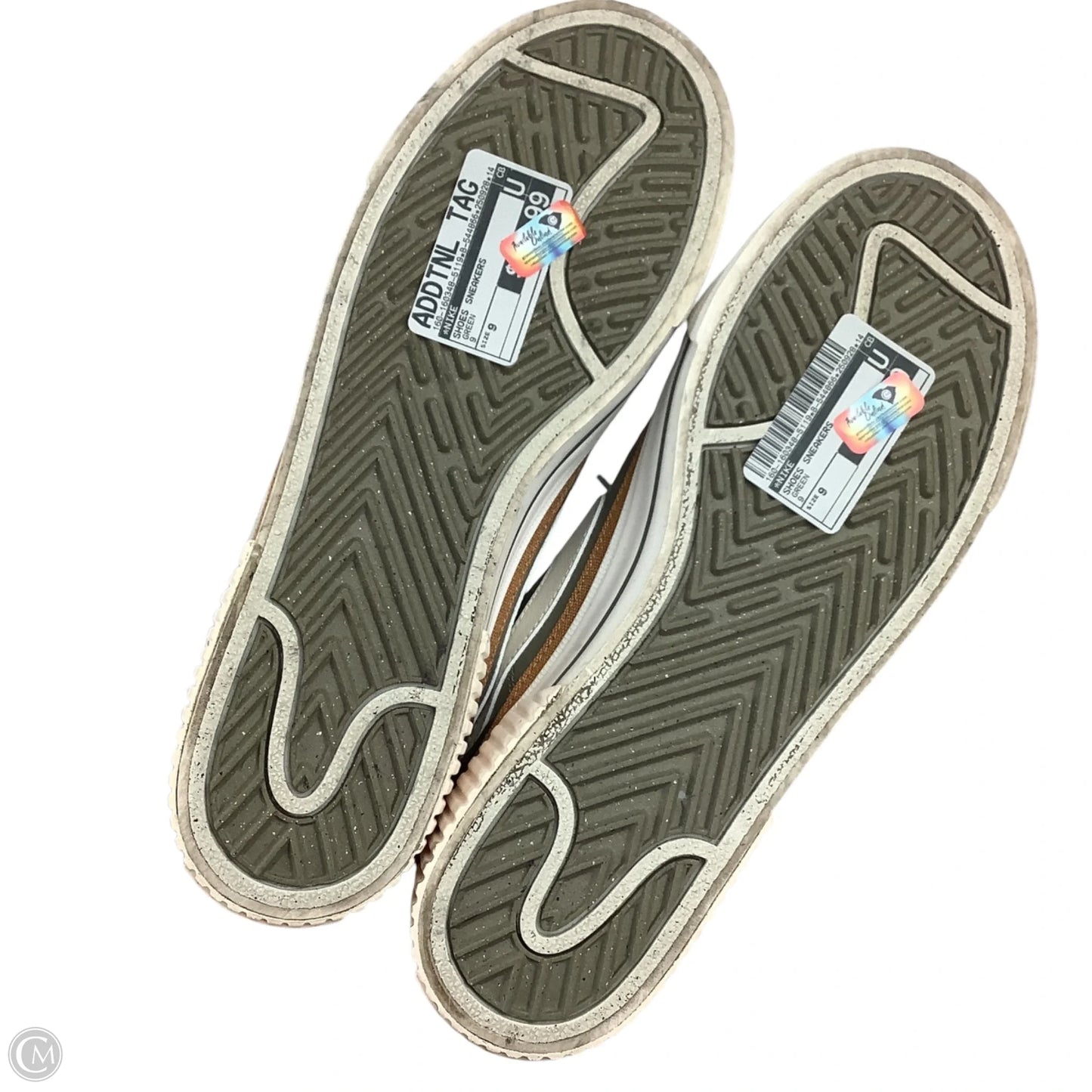 Shoes Sneakers By Nike In Green, Size: 9