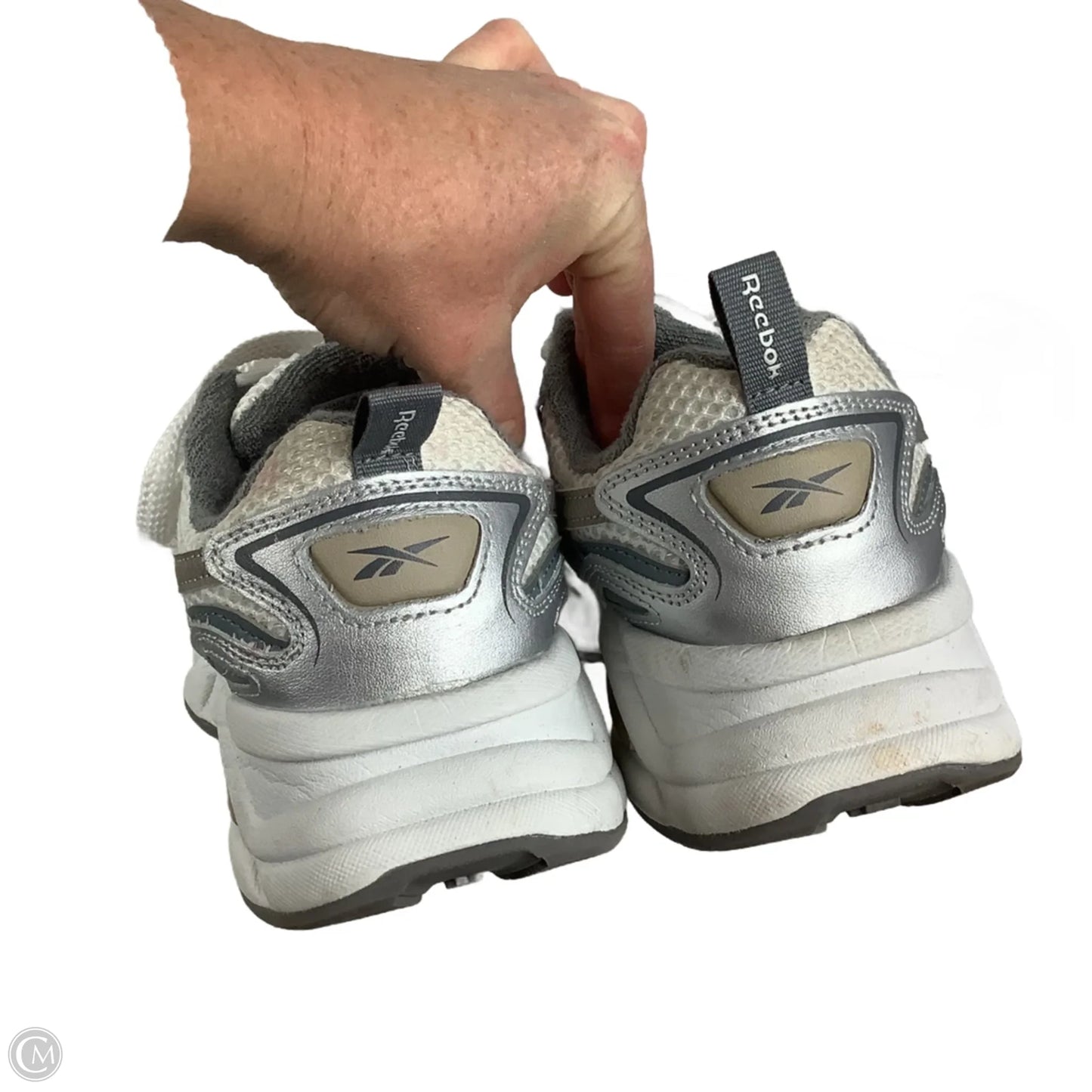 Shoes Athletic By Reebok In White, Size: 7.5