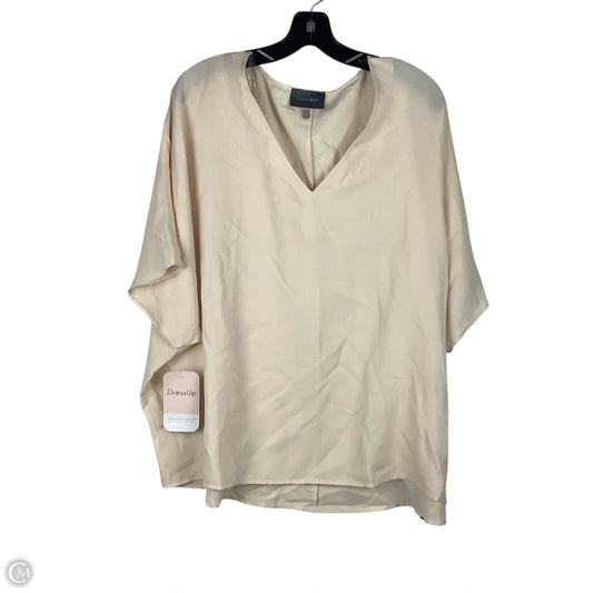 Top Short Sleeve By Clothes Mentor In Cream, Size: Xl
