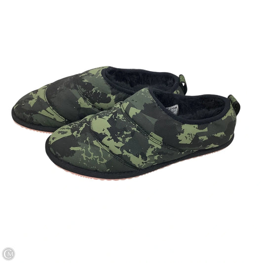 Shoes Flats By Sorel In Camouflage Print, Size: 7