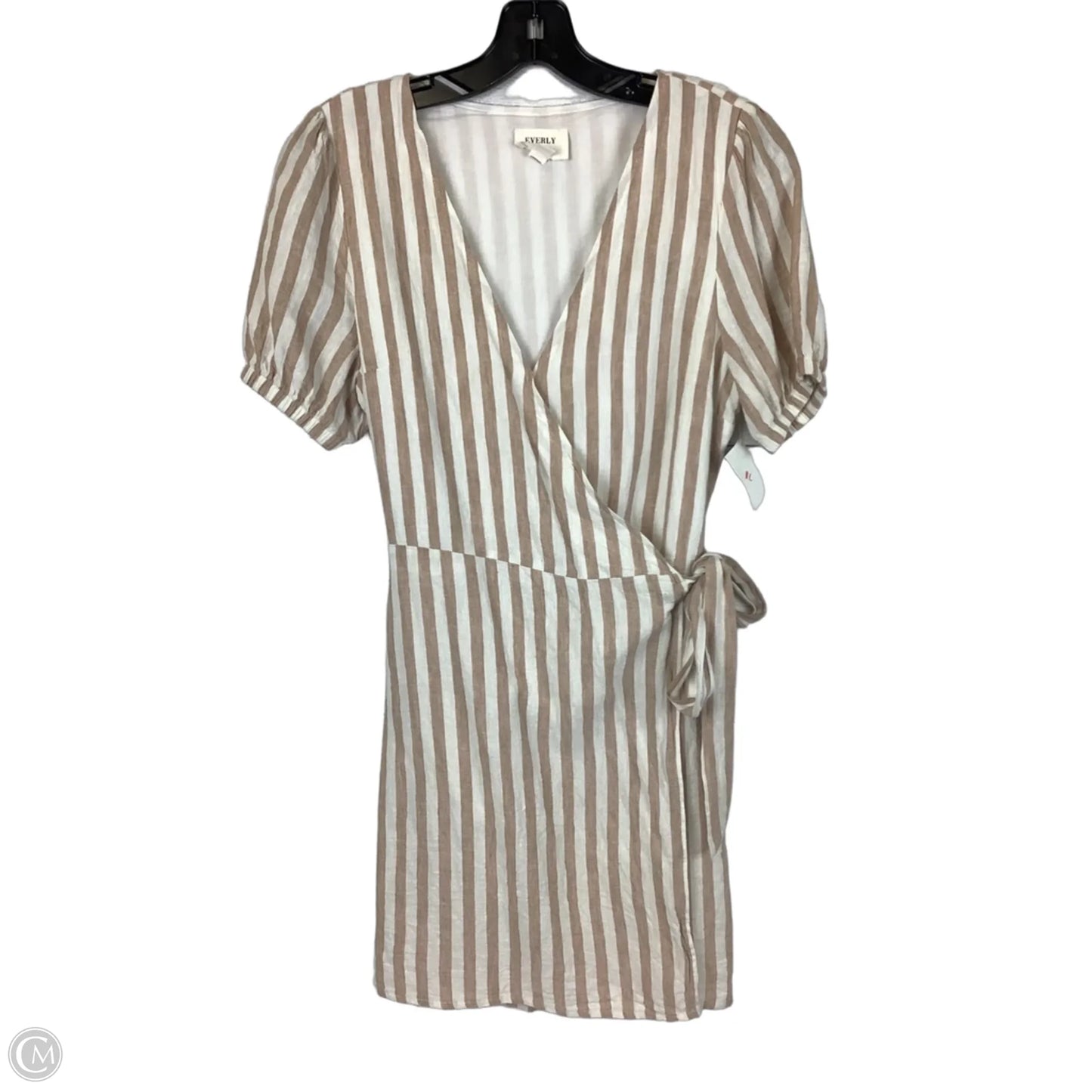 Dress Casual Short By Everly In Cream & White, Size: M