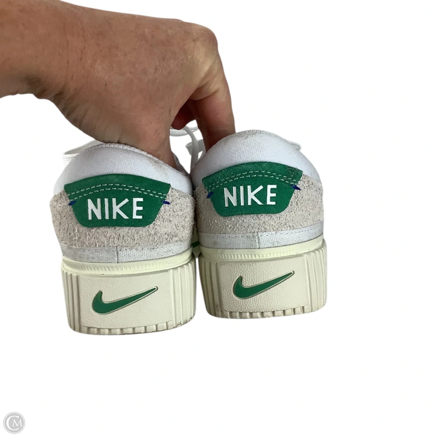 Shoes Sneakers By Nike In White, Size: 8.5