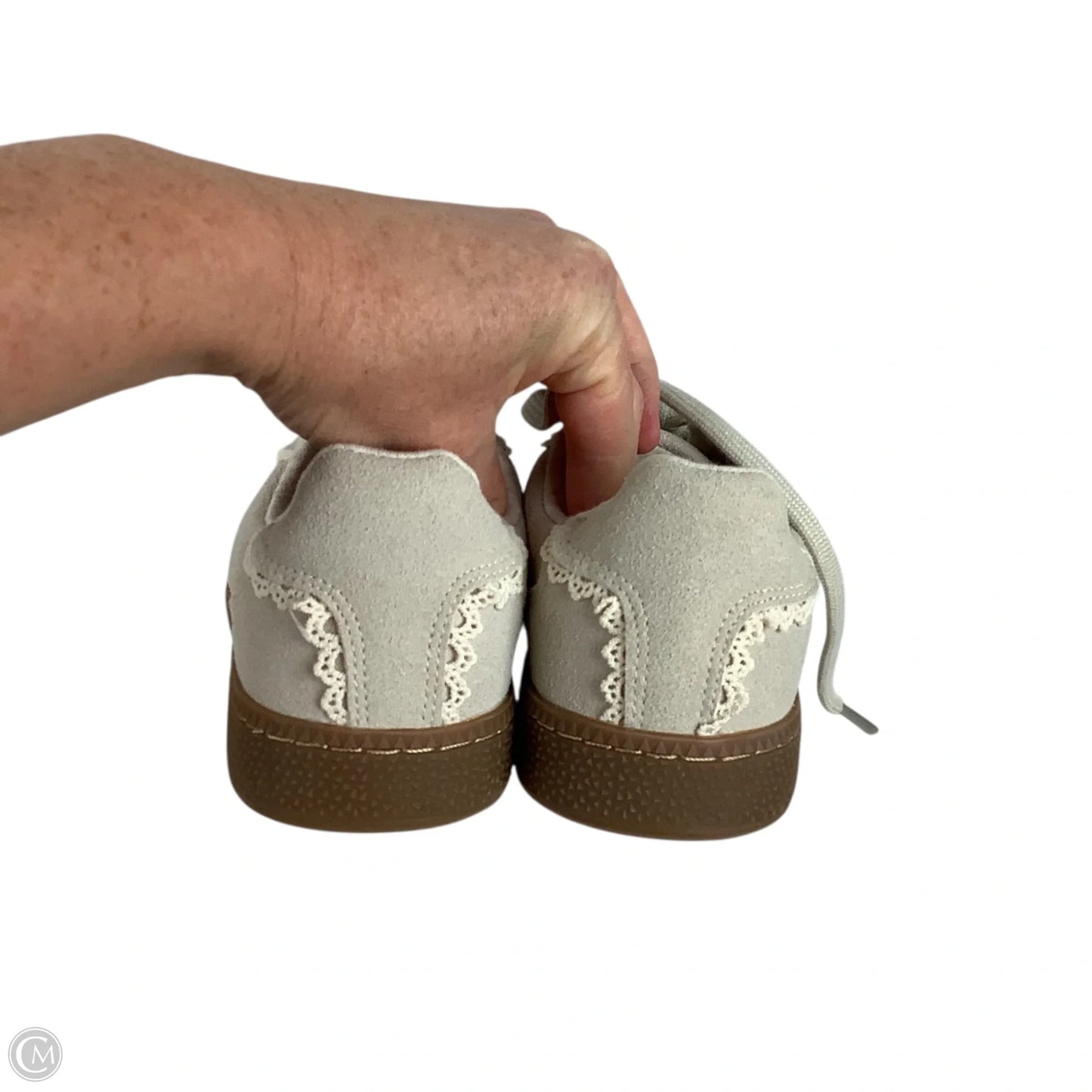 Shoes Sneakers By Sincerely Jules In Beige, Size: 7