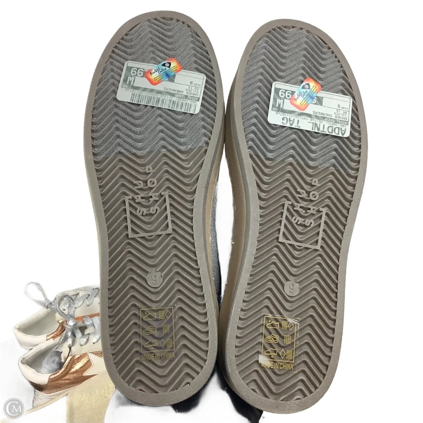 Shoes Sneakers By Shu Shop In Silver, Size: 9