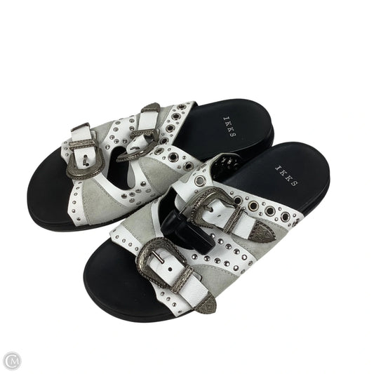 Sandals Flats By Cmb In Black & White, Size: 6.5 (37)