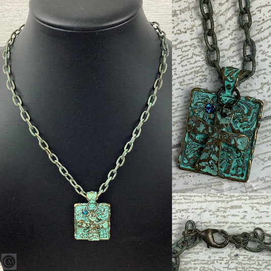 Necklace Charm By Clothes Mentor