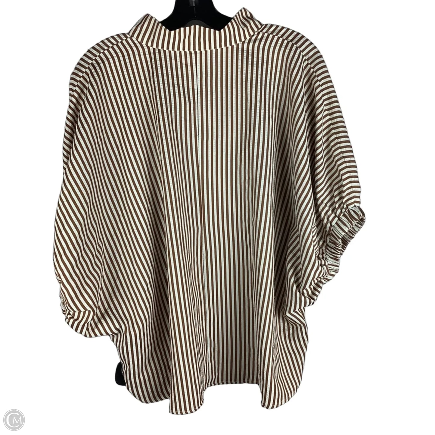 Top Short Sleeve By Entro In Brown, Size: L