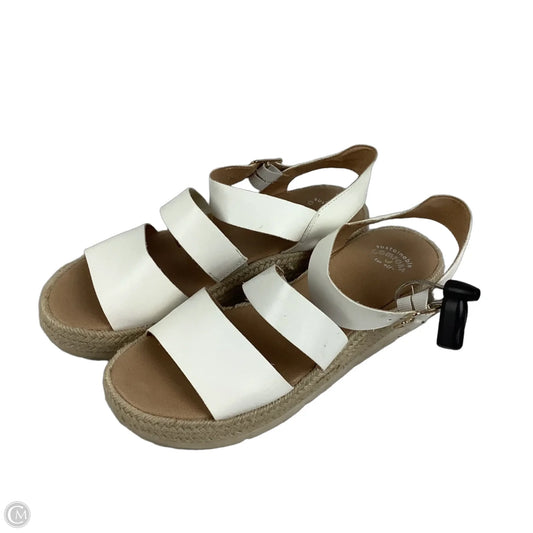 Sandals Flats By Cmc In White, Size: 10