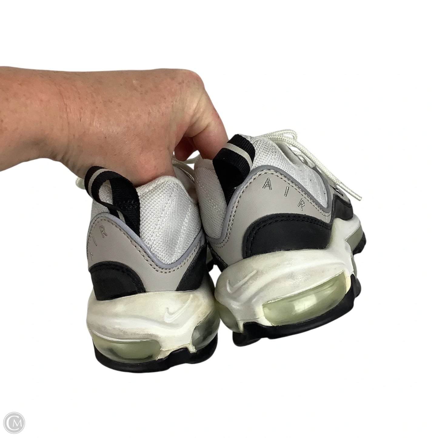Shoes Sneakers By Nike In White, Size: 7.5